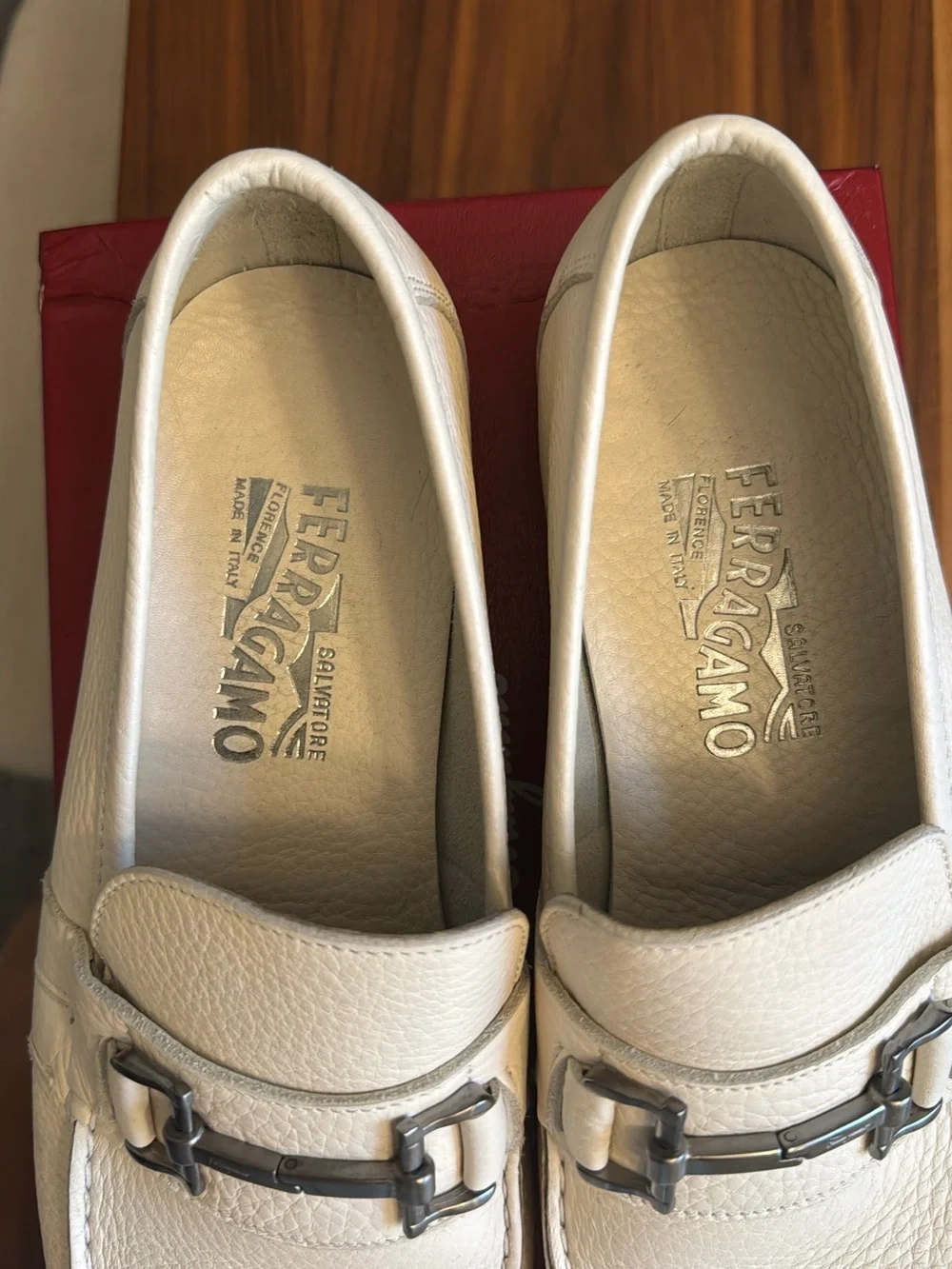 Salvatore Ferragamo Gancini Leather Loafers – Ivory/Cream